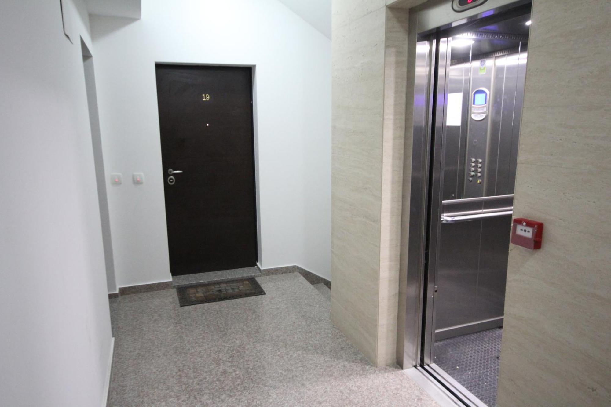 Karina Apartment Будва Екстер'єр фото