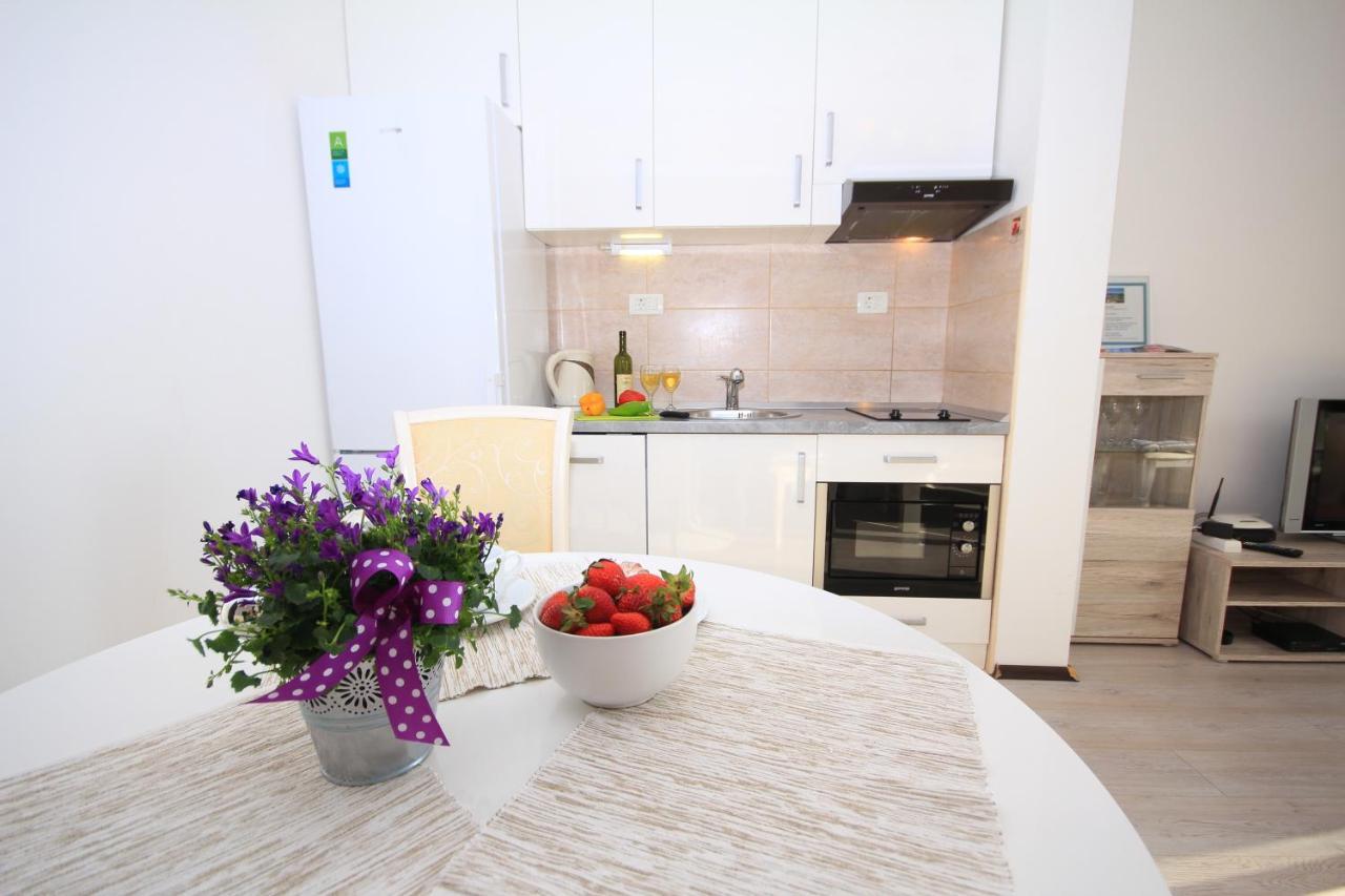 Karina Apartment Будва Екстер'єр фото